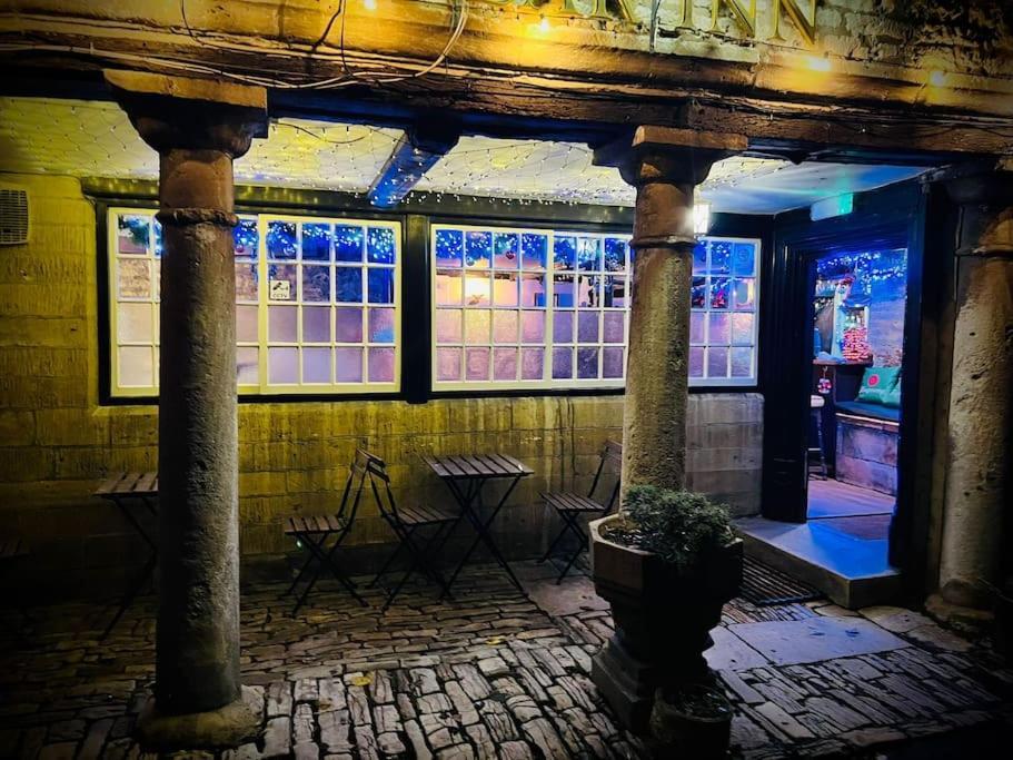 Bear Inn - Bisley Bisley  Kültér fotó