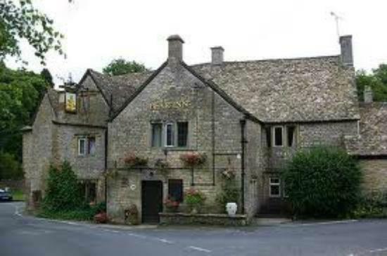 Bear Inn - Bisley Bisley  Kültér fotó